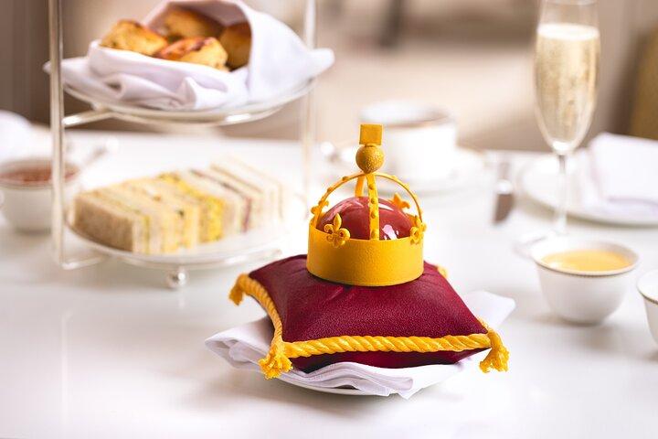 Tower of London VIP Tour with luxury Crown Jewels Afternoon Tea