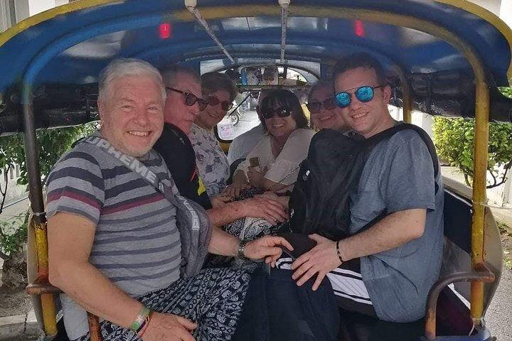 Bangkok Must-see Private Tour With Licensed Guide and Car