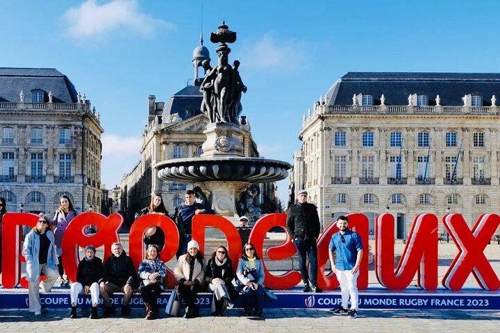 Highlights of Bordeaux Walking Tour + Wine & Cheese Tasting