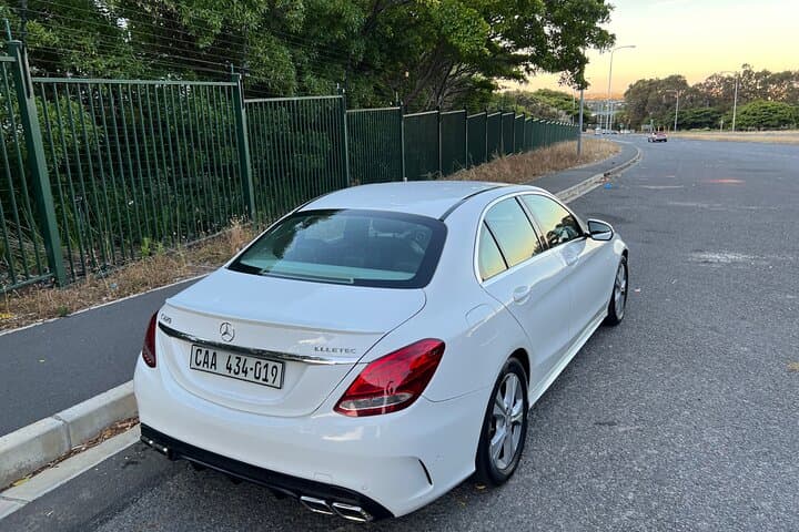 Capetown: Personalized Tours & Chauffeurs Private Transfer