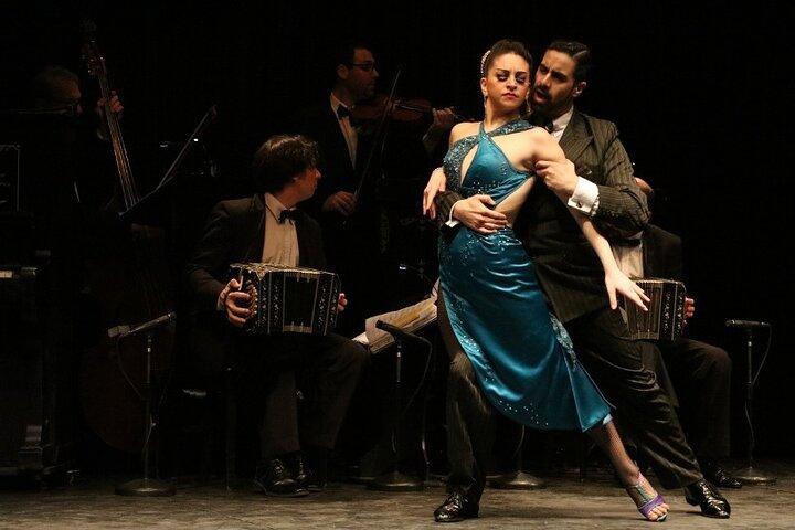 Special Offer: City Tour + La Ventana Dinner Tango Show