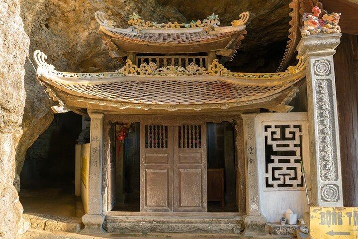 Ninh Binh 2 Days 1 Night Small Group of 9 Guided Tour from Hanoi