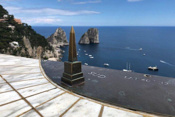 Small Group Tour from Rome to Blue Grotto, Anacapri and Capri