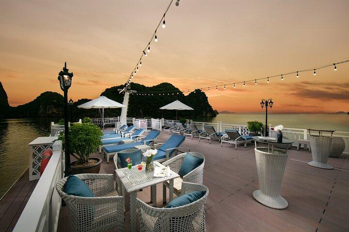 From Hanoi: 2-Day Halong Bay Escape on Hermes Luxury Cruise