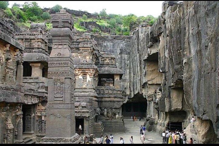 Private Elephanta Caves Tour & Mumbai City with Meal & Transport
