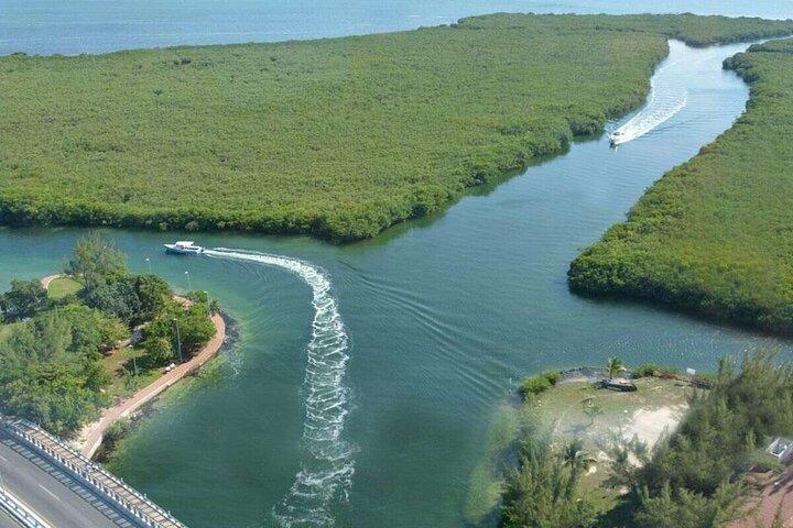 Cancun Jungle Tour with Speedboat and Snorkeling