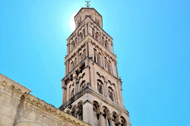 Private luxury tour or transfer to Split