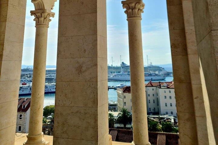 Private luxury tour or transfer to Split