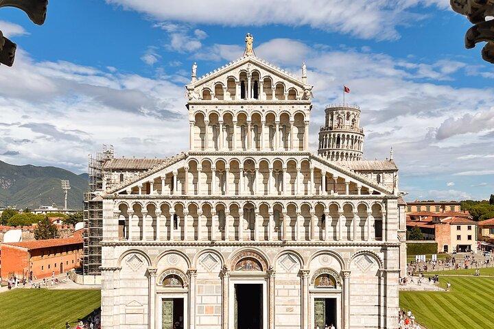 Full-Day Pisa and Lucca Day Trip from Montecatini
