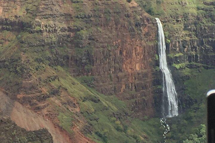 Small-Group Waimea Canyon Adventure Tour & Beyond with Lunch