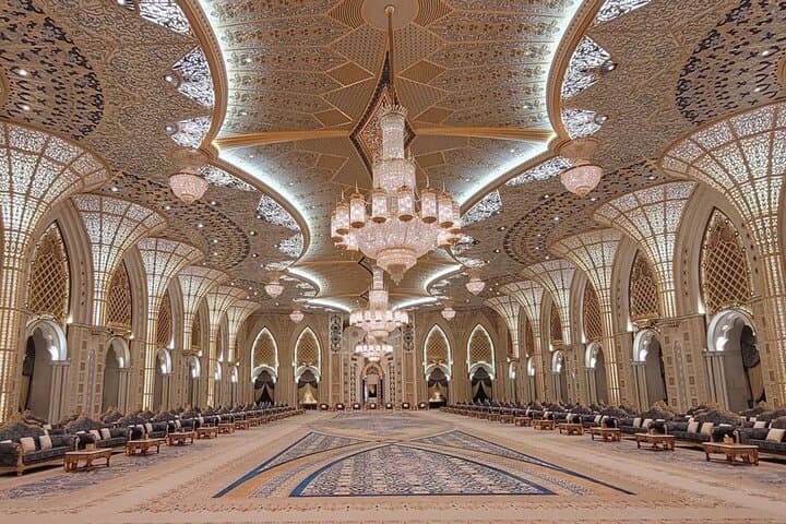 Abu Dhabi full Day sightseeing from Dubai Private Tour