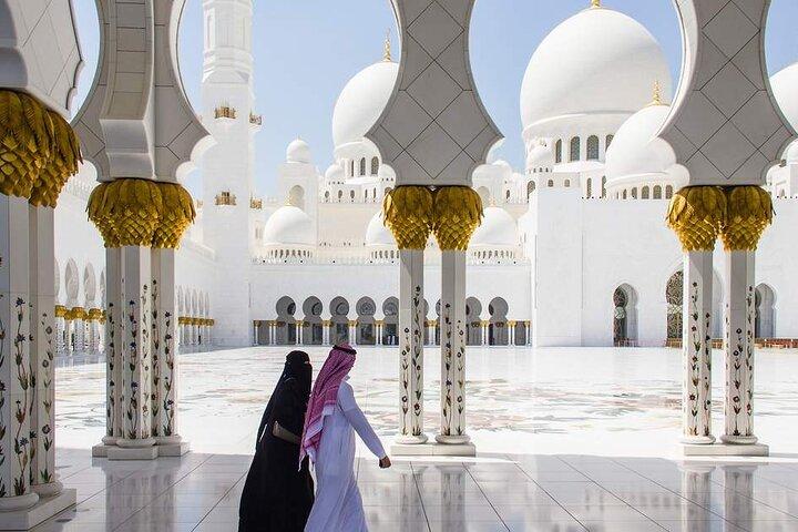 Abu Dhabi Private City Tour with Grand Mosque