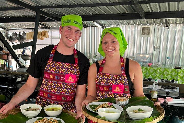 Authentic Thai Cooking Class & Local Market Experience