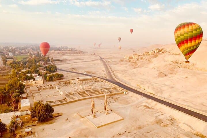 Sunrise Hot Air Balloon Rides in Luxor