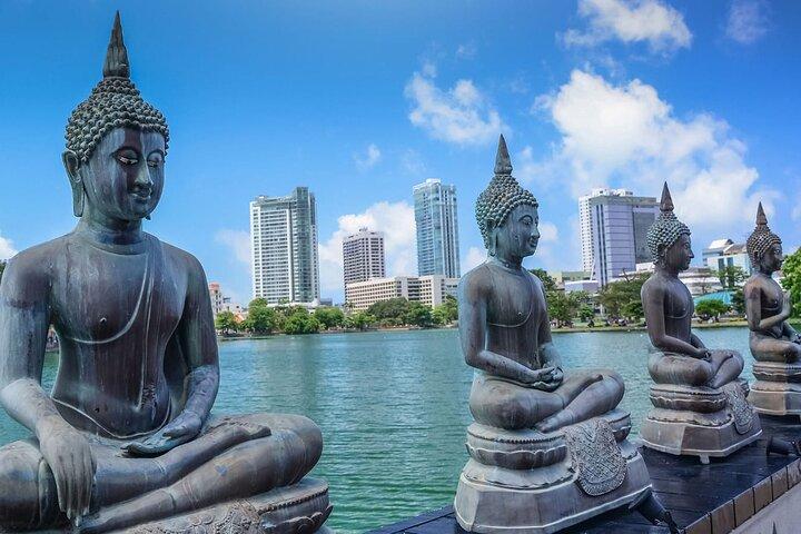 Colombo Sightseeing City Tour by Tuk-Tuk with Guide