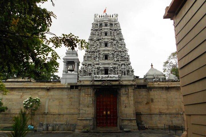 Colombo Sightseeing City Tour by Tuk-Tuk with Guide
