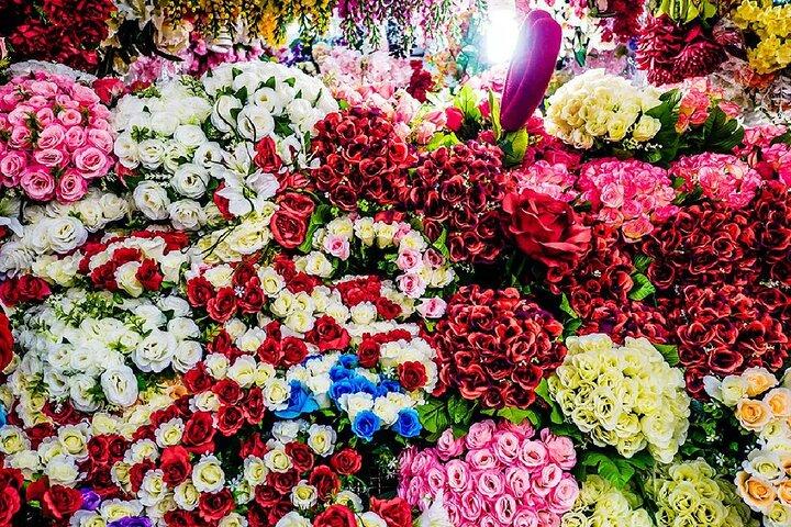 Bangkok Best Canal Tour : Wat Paknam, Artist's House & Flower Art