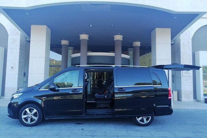 Lisbon airport transfer