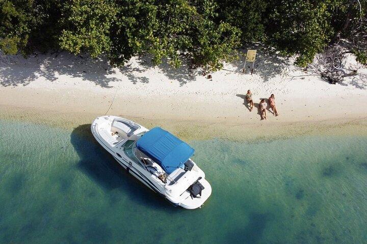 26 Ft Boat, Miami Bay Rental for 2 or 4 hours. 10 people