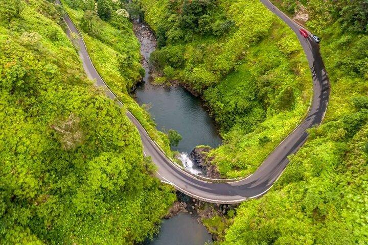 Famous Road to Hana Waterfalls, Black Sand Beach Tour with Lunch
