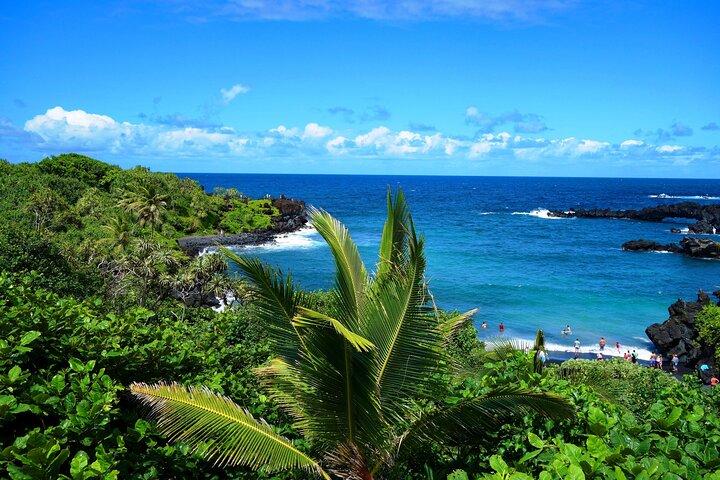 Famous Road to Hana Waterfalls, Black Sand Beach Tour with Lunch