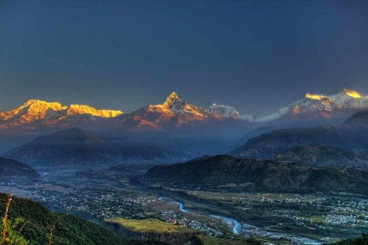 Pokhara: Sarangkot Sunrise & Private Full-Day Highlights Tour
