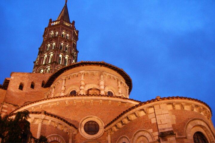 Toulouse Scavenger Hunt & Highlights Self-Guided Walking Tour