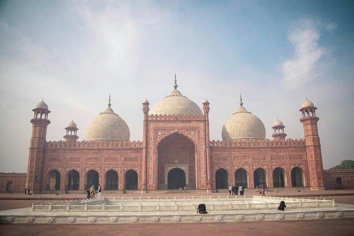 Full Day Private Guided Lahore Sightseeing Tour