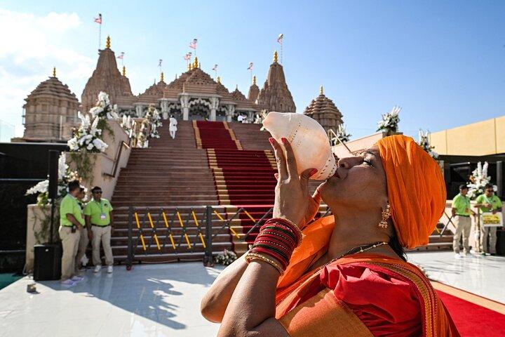Premium Abu Dhabi City Tour With Hindu Temple Visit - Private