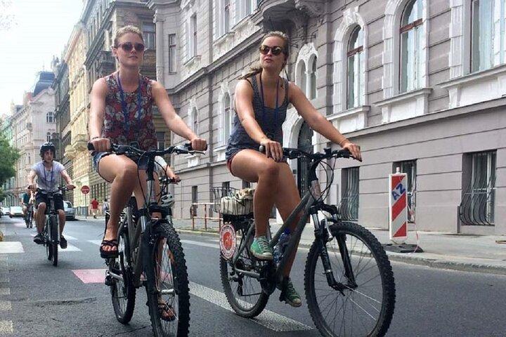 Exceptional Private Prague bike tour