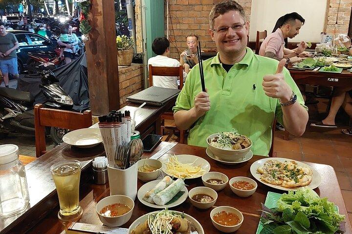 Sai Gon Local Food With White Vespa Scooter Tour