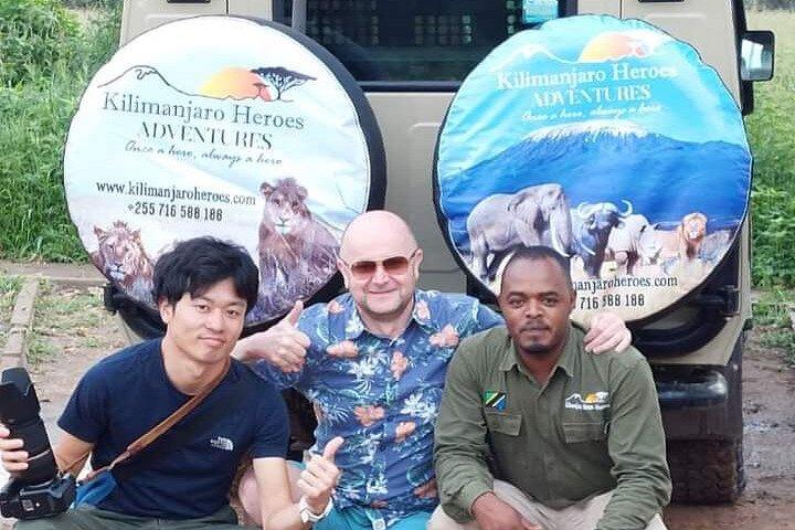 4 Days Tanzania Mid Range Lodge Safari