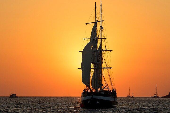 Santorini Sunset Sailing Cruise with Greek BBQ Dinner