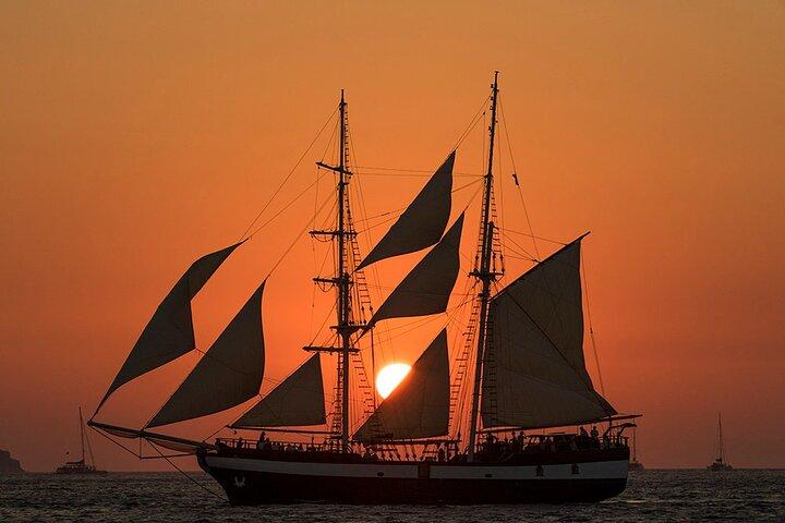 Santorini Sunset Sailing Cruise with Greek BBQ Dinner