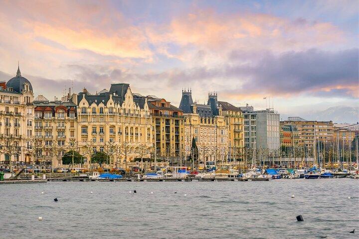 Geneva Scavenger Hunt & Highlights Self-Guided Walking Tour