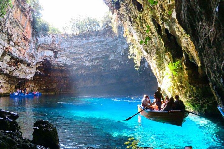 Half-Day Private Tour Melissani, Drogarati & Myrtos Beach