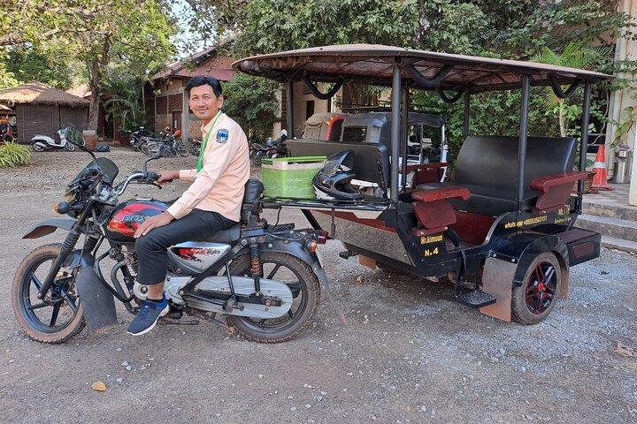 Angkor Wat Sunrise & 3 Main Temples with Breakfast