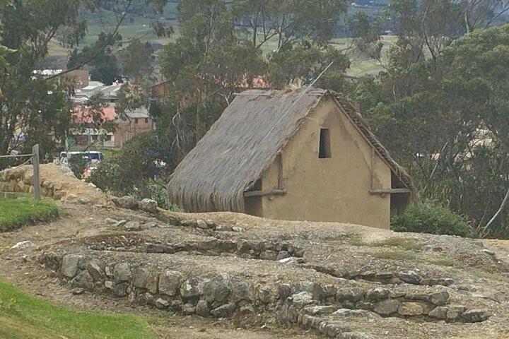 Ingapirca Private Tour in a Preserved Inca Ruins in Ecuador