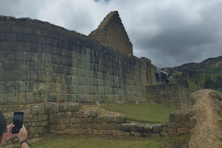 Ingapirca Private Tour in a Preserved Inca Ruins in Ecuador