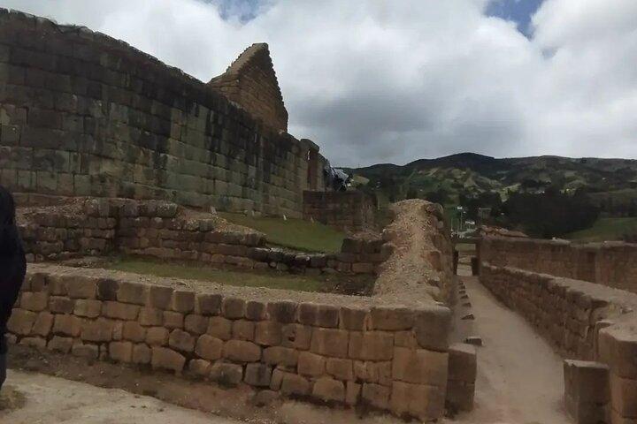 Ingapirca Private Tour in a Preserved Inca Ruins in Ecuador