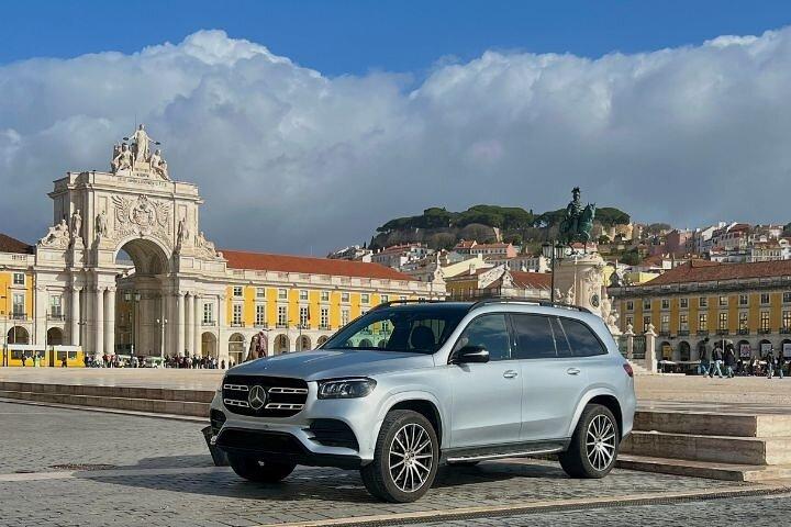 Lisbon Exclusive Private Half-Day Odyssey with Tickets