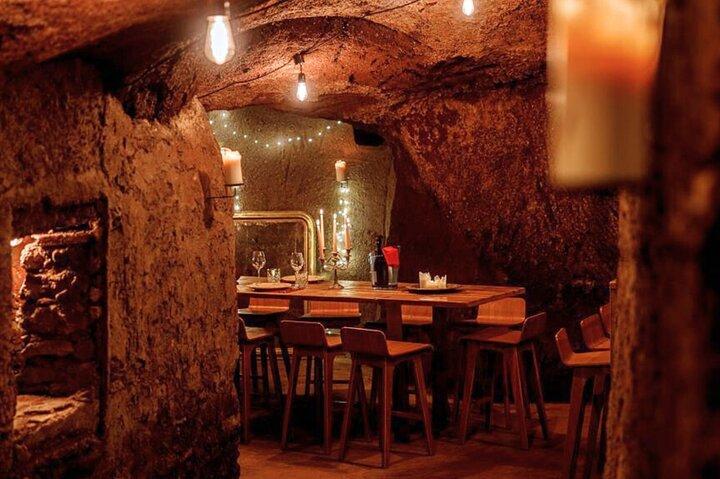Rome: Candlelight Food & Wine Tasting in Ancient Roman Cellar