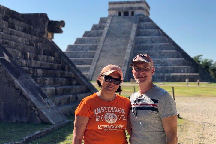 Exclusive Guided Tour: Chichen Itza - Cenote Ik Kil -Valladolid