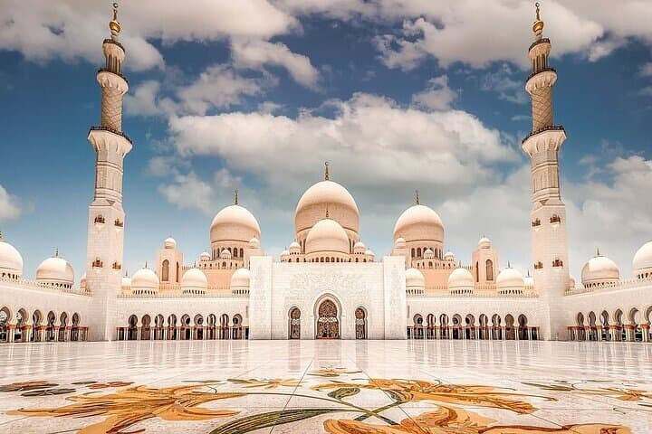Private Transfer from Dubai to Abu Dhabi