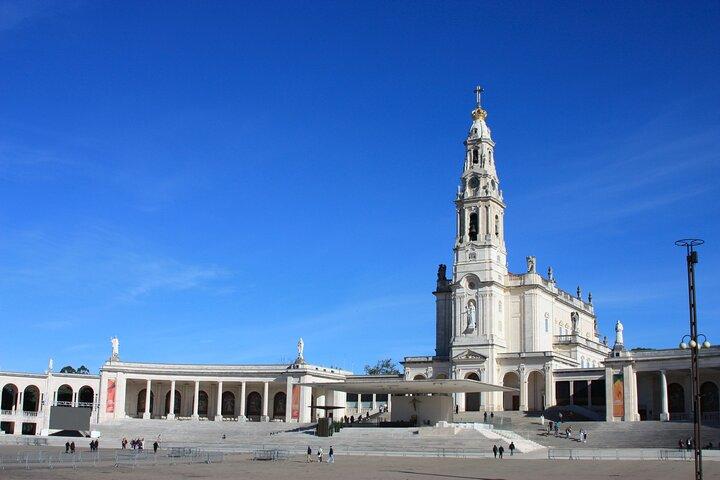 Private Tour Fátima, Nazaré, and Óbidos Day Trip from Lisbon