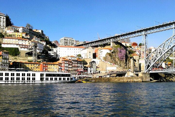 Lisbon to Porto: Private Tour with Stops or City Highlights