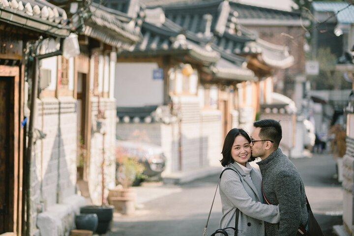 Private Vacation Photography Session with Local Photographer in Seoul