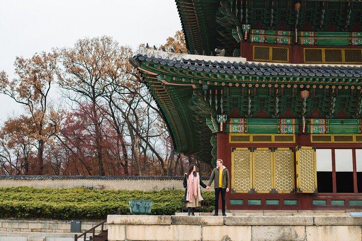 Private Vacation Photography Session with Local Photographer in Seoul