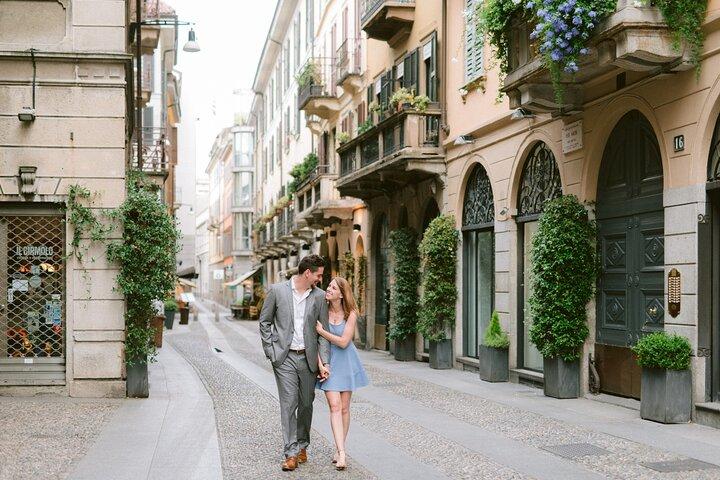 Private Vacation Photography Session with Local Photographer in Milan