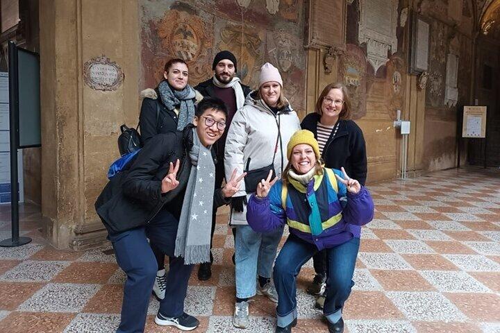 Historic Center Walking Tour in Bologna